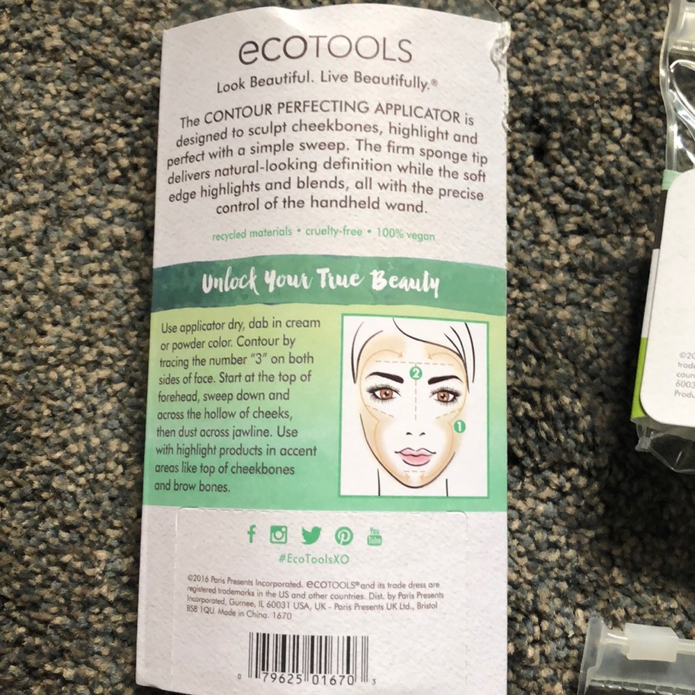 Ecotools Contouring Color Perfecting & More Bundle - Picture 5 of 9